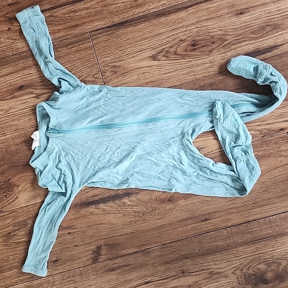 12-18m kyte seafoam footie like new